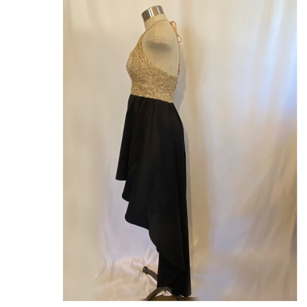 B. Smart black and gold dress. Size 1-2 - Picture 3 of 8